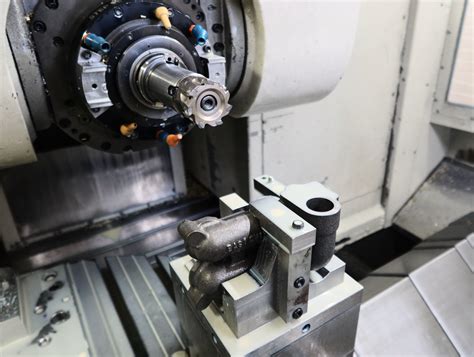 Complex Component Machining 